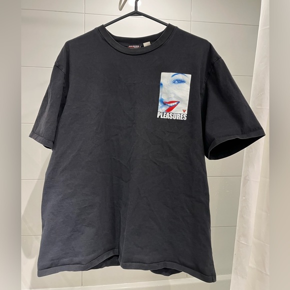 Guess X Pleasures T-Shirt - Picture 2 of 3